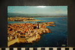 CP, 06, Antibes, Les Remparts, La Vieille Ville, Le Port Et Le Fort Carré, 1971, Voyagée - Antibes - Vieille Ville