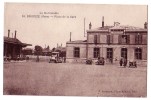 BRIOUZE ( Orne )  Place De La Gare  ( Carte En Bon état...) - Briouze