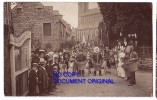 ATHIS (Orne )  Carte Photo.... Fêtes....Défilé... ( Carte Animée...) - Athis De L'Orne