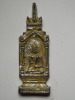 STATUETTE - THAILANDE - BOUDDHA POSITION DE SOUMISSION DE MARA DANS CHAPELLE - VOTIVE - METAL - H 7 CM - ARGENTE - Art Asiatique