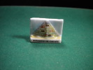 FEVE PAYS PYRAMIDE DE CHEOPS SERIE MERVEILLES DU MONDE 1994 - Countries