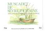 Etiquettes   De  Vin   Muscadet De Sèvre Et Maine - Yves Roussel à Evron (53)  -  Thème Bateau - Zeilboten & Zeilschepen