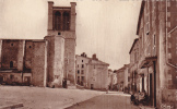 CPA 63 @ CUNLHAT @ L' Eglise @ - Cunlhat