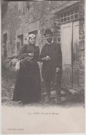 Delcampe - 14 - Vire - Fiancés Du Bocage - Editeur: Leclerc N° 234 - Vire