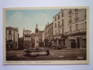 LANGEAC  (Haute-Loire)  :  Place Aristide  BRIAND - Langeac