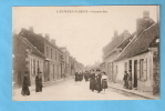 CPA - Estrées St Denis- Grande Rue- Animée- 60 Oise - Estrees Saint Denis