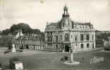 N°21412 -cpsm Dreux- Caisse D´épargne, Place Metezeau- - Banques