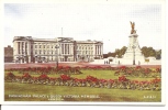 LONDON: Buckingham Palace & Queen Victoria Memorial - Buckingham Palace