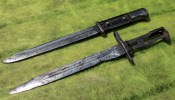 LOT De 2 BAIO DE FOUILLE - Knives/Swords