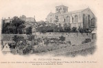 Pouzauges : Vue D'ensemble Sur L'église Et Un Quartier - Pouzauges