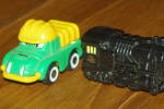 1999 KINDER CAMION De Chantier + LOCOMOTIVE TRAIN à Remontoir CLEF /  LOT 2 Figurines AUTO - Figurillas En Metal