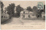 CPA 78 BUC - Porte Du Cerf Volant Et Route Du Bois De Satory - Buc