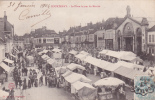 CPA 45 @ COURTENAY @ La Place Un Jour De Marché En 1904 @ - Courtenay