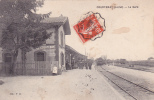 CPA 45 @ COURTENAY @ Intérieur De La GARE En 1911 @ Petite Animation - Train - Courtenay