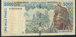 W.A.S. IVORY COAST   P113Ak   5000 FRANCS    2001 Signature 30   FINE    NO P.h. - Elfenbeinküste (Côte D'Ivoire)