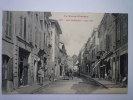 MONTREJEAU  (Haute-Garonne)  :  Une Rue  -  Carte Animée Avec Attelage - Montréjeau