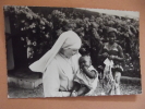 Cp Fria Mission Des Soeurs De La Sainte Famille De La Delivrande - Guinée