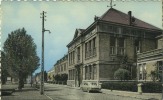 Menen - Menin :  Rijk's Middelbare School  ( Old Car ) - Menen