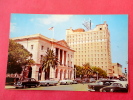 Federal Building & Hamilton Hotel --  Laredo Tx---  Classic Autos   Early Chrome ----   --- Ref 608 - Autres & Non Classés