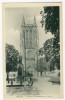 CARHAIX  - L' Eglise  Et Le Monument Aux Morts. - Carhaix-Plouguer