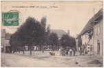 Chateauneuf La Forêt (Hte Vienne) La Place - Chateauneuf La Foret