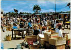 Afrique - Gabon - Libreville - Marché - (cartons Avec Marques - Kronenbourg, Beaufort...) - Gabun