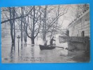 75 , PARIS 6ieme : INNONDATIONS JANVIER 1910:PRES Du PONT ROYAL: Animée , Carte En Trés Bon état - Inondations