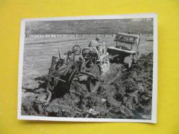 Fiat Tractor Plough A Field,old Photography - Tracteurs