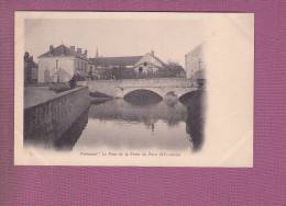 1 Cpa  45.PUISEAUX - LE PONT DE LA PORTE DU PAVÉ - Puiseaux