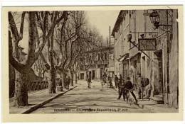 Carte Postale Ancienne Sorgues - Cours De La République, 2e Vue - Sorgues