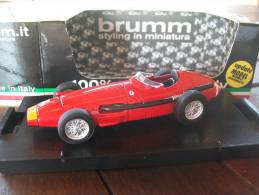 BRUMM - R092  -  MASERATI 250 F GP GERMANIA 1957  AVEC SA BOITE Scala 1/43 - Brumm