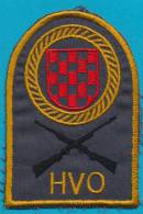 BOSNIA, CROATIAN FORCES SLEEVE PATCH, 2. GARDIJSKA BRIGADA - Blazoenen (textiel)