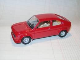 SOLIDO - ALFA ROMEO ALFASUD TROPHEE Avec Sa BOITE (termoformatura)  Scala 1/43 - Solido