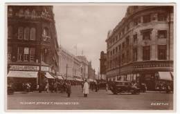 UNITED KINGDOM - Manchester, Oldham Street, Old Car, Policeman, Year 1933 - Altri & Non Classificati