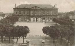 CPA ETAIN (Meuse) - L'Hôtel De Ville - Etain