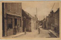 CPSM SERGINES (Yonne) - La Rue Des Treilles - Sergines