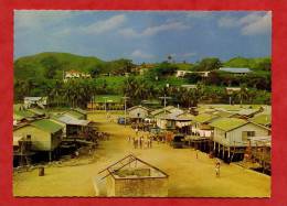 * HANUABADA Village - Papoea-Nieuw-Guinea