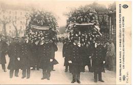 LES ZEPPELINS SUR PARIS--CRIMES ODIEUX DES PIRATES BOCHES---LES FUNERAILLES NATIONALES DES VICTIMES - Beerdigungen