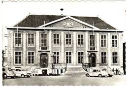 Diest - Stadhuis - & Old Cars - Diest