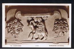 RB 880 - Real Photo Postcard - The Misericords Carving Worcester Cathedral - Worcestershire - Otros & Sin Clasificación