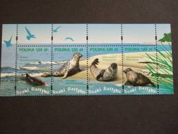 POLAND  2009  MAMMALS OF THE BALTIC SEA  MNH **  (Q56-180) - Unused Stamps