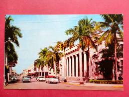 - Florida > Fort Myers   First Street    Early Chrome  ===   Ref  638 - Fort Myers