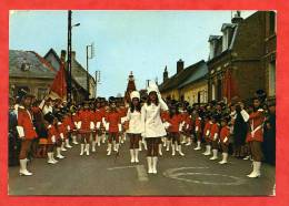 * SAINT OUEN-Les Majorettes De ST OUEN De PICARDIE - Saint Ouen