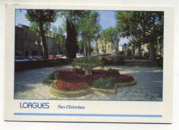 CPM - LORGUES (83) Place D'Entrechaux (voitures) - Lorgues