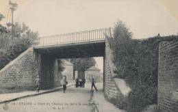 ( CPA 93 )  STAINS  /  Pont Du Chemin De Fer à La Rue Carnot  - - Stains