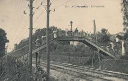 ( CPA 93 )  VILLEMOMBLE  /  La Passerelle  - - Villemomble