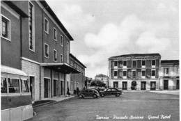 Cartolina  D'epoca     "  Isernia - Piazzale Stazione - Grand Hotel   " - Isernia