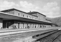 Cartolina  D´epoca     "  Isernia - Stazione Ferroviaria   " - Isernia