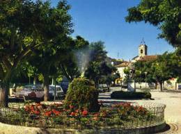 LE BEAUSSET - La Place Charles De Gaulle - Le Beausset