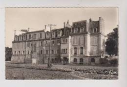 CPM DPT 95 ST OUEN L AUMONE, LE CHATEAU DE MAUBUISSON En 1955 !! - Saint-Ouen-l'Aumône